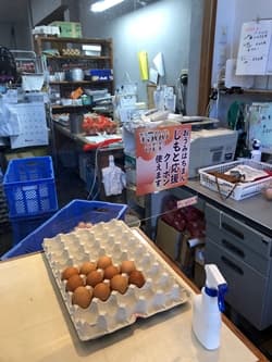近江八幡市にある小杉養鶏場のたまご