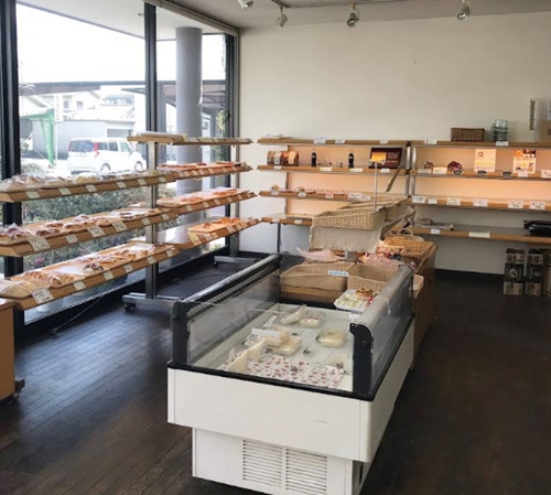 田代パンの店内写真